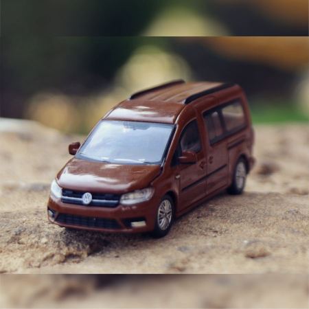 فولكس كادي ألماني Volkswagen Caddy (قطعة مميزة)